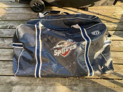 Windsor Spitfires Hockey Bag in Hockey in Windsor Region
