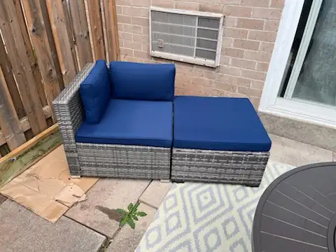 Outdoor wicker patio corner chair in Patio & Garden Furniture in Hamilton - Image 5