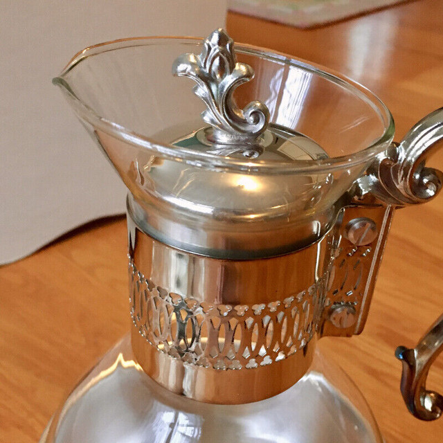 VINTAGE Genuine “F. B. Rogers” Silver Plated Glass Coffee Carafe in Arts & Collectibles in Kitchener / Waterloo - Image 3