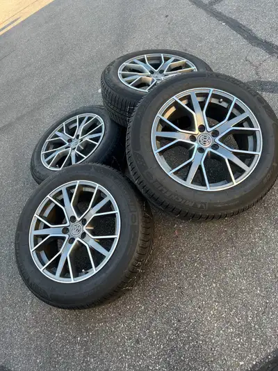 I have a set of rims and tires off a 2019 bmw x3 m40i 225/60/18 Michelin winter tires with 85% tread...