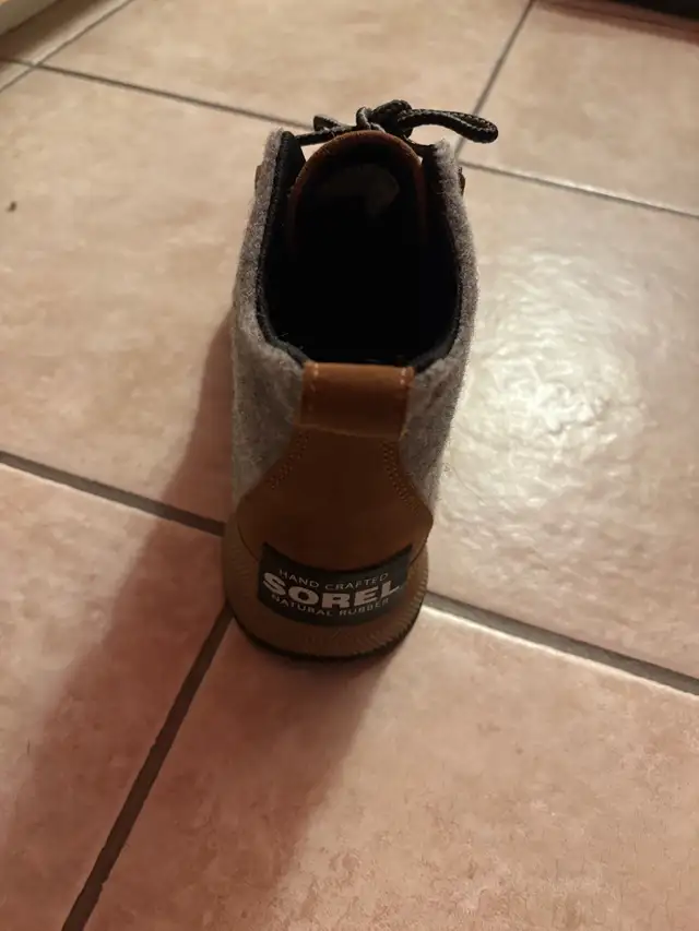 Bottes d’hiver SOREL pour femmes  in Women's - Shoes in Longueuil / South Shore - Image 5