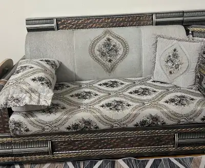 Got theses couches 2 years and im trying to get new couches, good condition pillows with them and th...