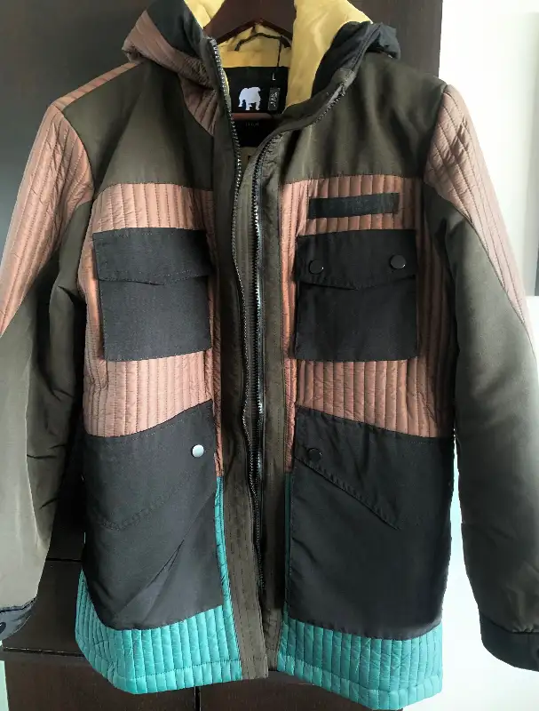 New size S men/ size L youth AMERICAN STITCH multi-pocket jacket in Kids & Youth in City of Toronto - Image 2