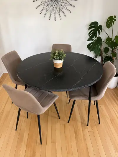 Table en marbre noir / marble table , View more