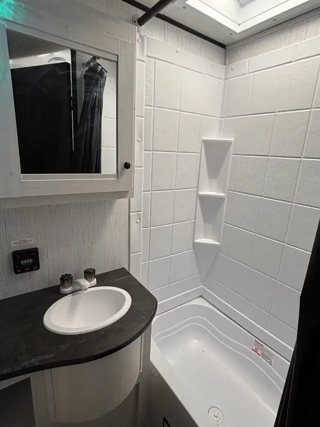 2022 Heartland Trail Runner Travel Trailer in Travel Trailers & Campers in Dawson Creek - Image 10