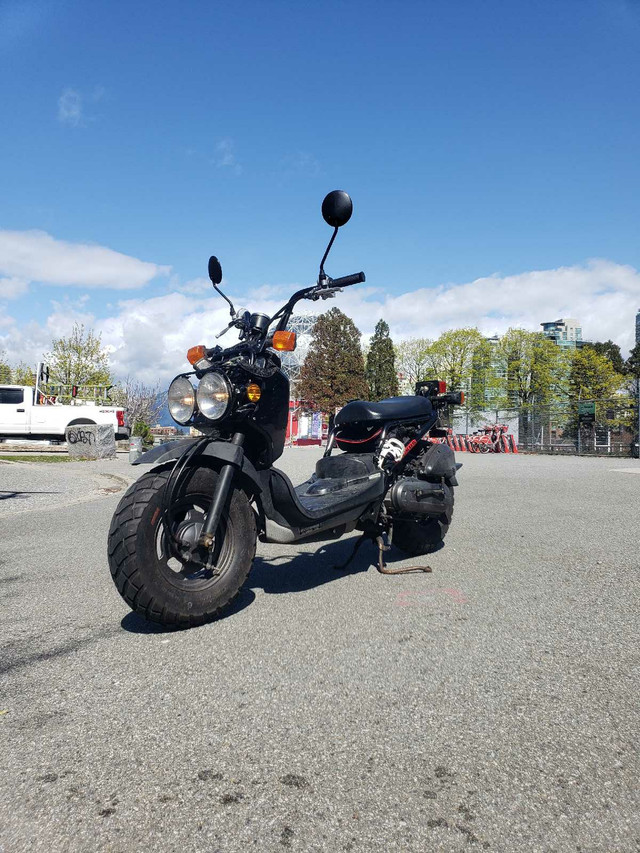 Honda ruckus 2003 in Scooters & Pocket Bikes in Vancouver