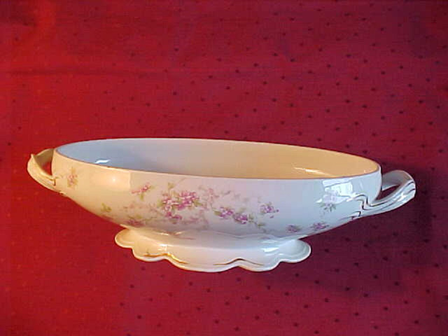 VINTAGE AUSTRIAN VEGETABLE/SOUP TUREEN in Kitchen & Dining Wares in Calgary