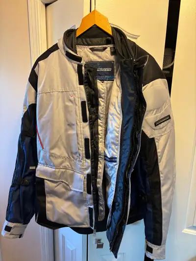 Very good condition. Only worn few times in early spring and fall. It has been washed clean and read...