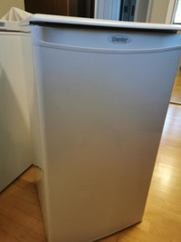 Réfrigérateur 18 pouces Danby