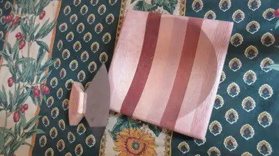 Item available. Posting will be removed once sold I’m selling an unused Alaska cutlery Ulu knife and...
