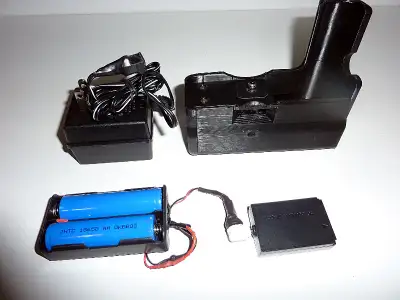 Canon EOS M50 /M5 Battery grip , battery charger and battery.