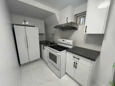 North York Newly Renovated Bsmt Suite