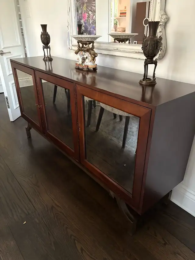 Brown buffet with mirror doors64329993830145121