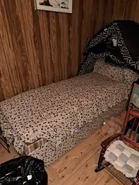 Divan-lit une personne antique