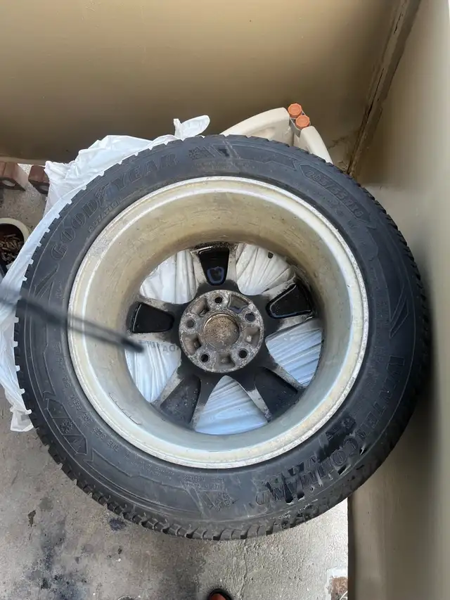 Goodyear WinterCommand Winter Tires on Alloy Rims – 205/55R16 in Tires & Rims in City of Toronto - Image 3