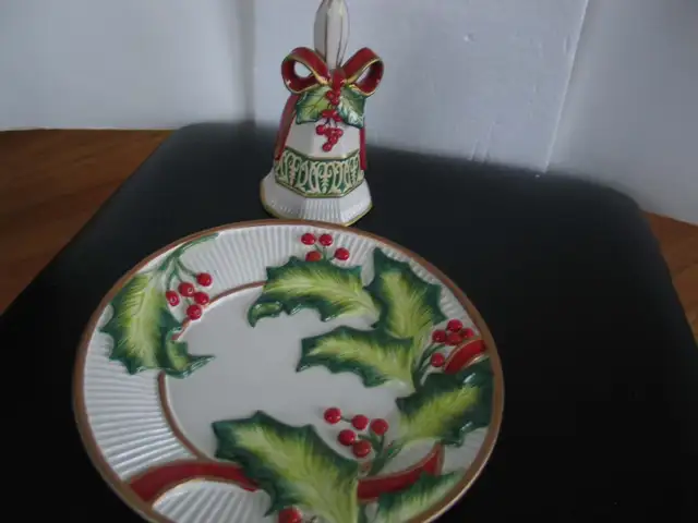 Holiday Christmas Plate and Bell Set NEW