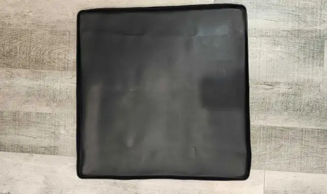 Laundry washer & dryer top covers (2 pieces) in Washers & Dryers in Markham / York Region - Image 3