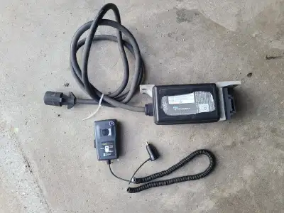 Works great. Good for 1 to 3 axles. Proportional Break Controller Remote Hand Held Unit No under das...