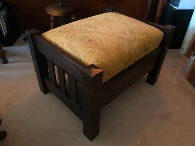 Solid Oak Mission Chair with Ottaman63660945274881121