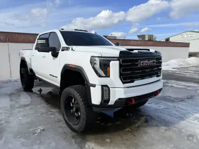 AT4 package-Duramax diesel / Allison transmission Full Load interior- Excellent like new condition W...