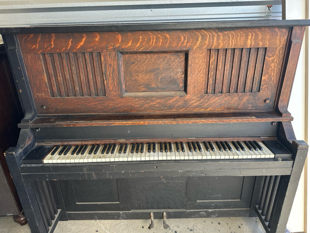 Vintage Piano from the year 1900  in Pianos & Keyboards in Edmonton - Image 2