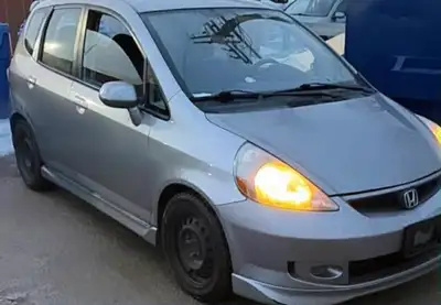 esting waters!!! 2007 honda fit sport Safety Remote starter 257kms Manual transmission Mechanical go...