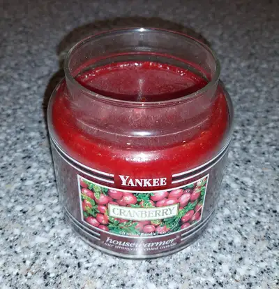 Yankee Candle CRANBERRY Black Band Label 14.5 oz Retired, View more