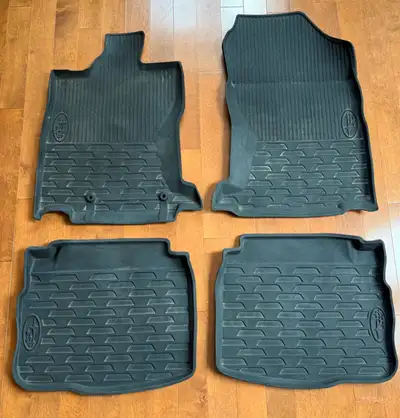 Subaru Outback 2020-2025 Four Floor Mats Good Used Condition (More Wear on Drivers Floor Mat) Rear s...
