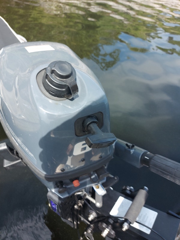 Yamaha 6 HP 4 stroke short shaft Outboard Powerboats & Motorboats