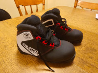 Kids Salomon ski boots