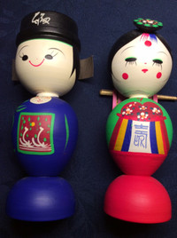 Korean Bride and Groom Dolls-Vintage handcrafted Wooden Art-Good