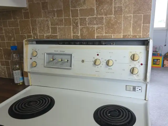 Oven- White