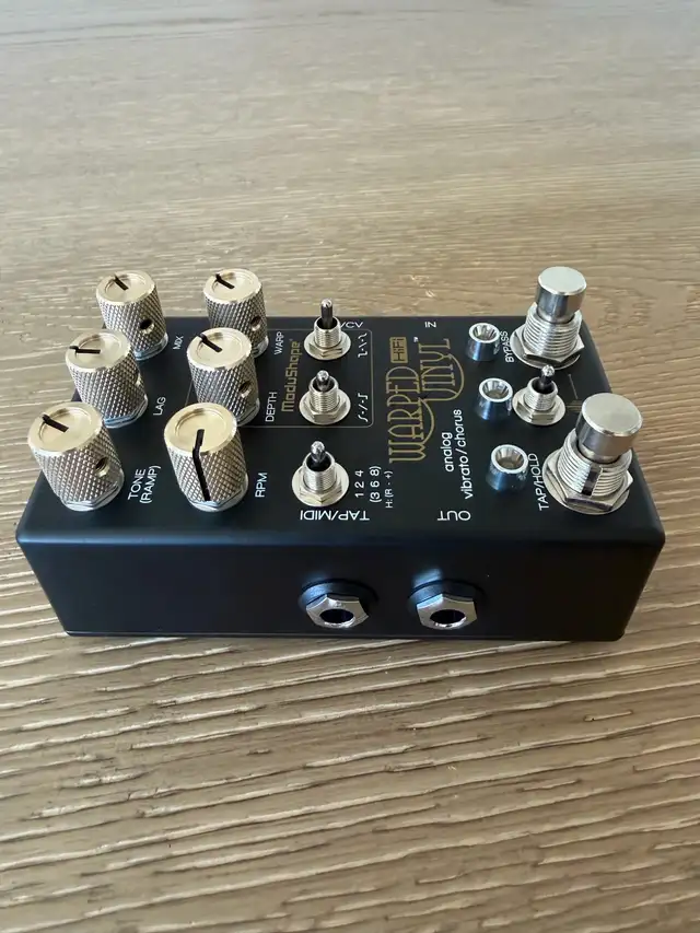 Chase Bliss Warped Vinyl Hifi Chorus/Vibrato in Amps & Pedals in City of Toronto - Image 4