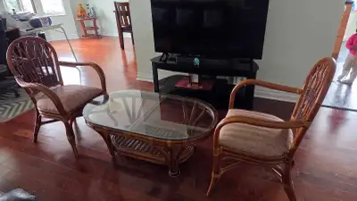 5-Piece Wicker Living Room Set – Great Condition, View more