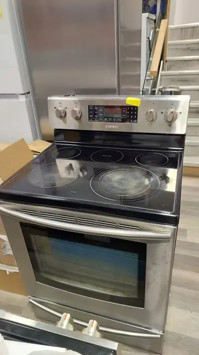 Canada Day Deal – Samsung Electric Stove $450!, View more