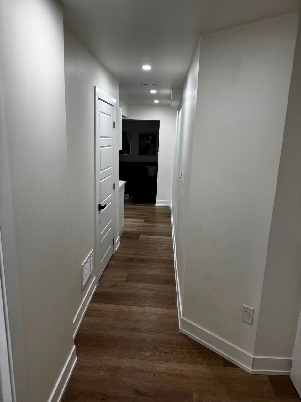 Fully furnished one bedroom basement apartment in Milton 5