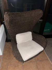 Chaise en osier style Eggchair