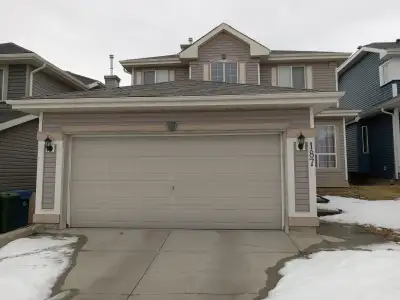 Bright two-storey detached home for rent or for sale in the highly sought-after community of Bridlew...