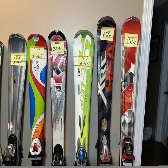 Man’s and women’s ski and boots in Ski in Markham / York Region - Image 5