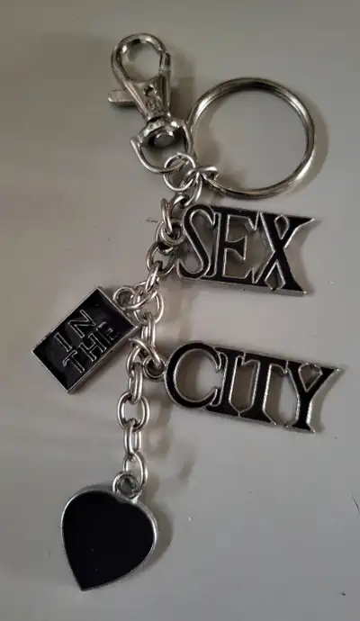 Rare! Sex in the City Keychain Keyring with a Heart
