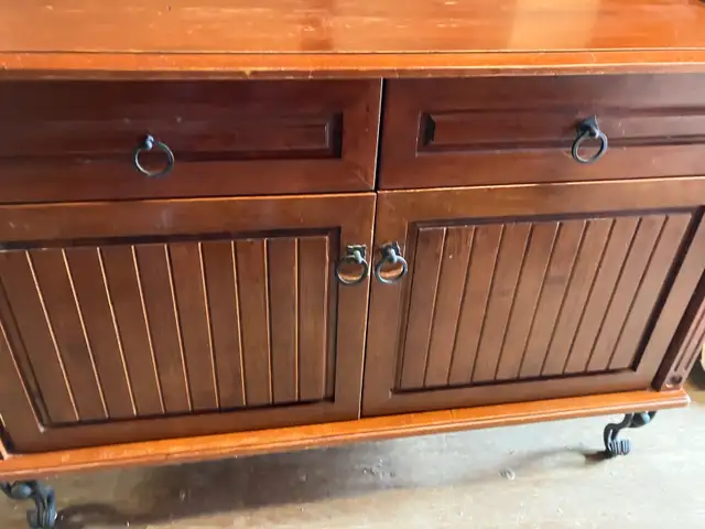 Wood Cabinet side board ox in Other in Markham / York Region - Image 3