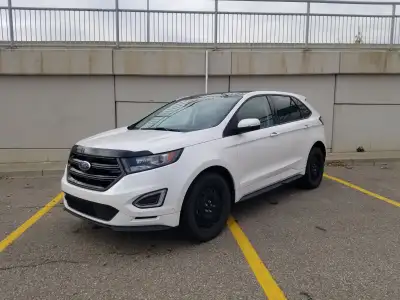 2017 Ford Edge Sport AWD with the 2.7L Twin Turbo V6 Engine producing 315 HP and Only 86,000 Kms. Th...