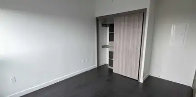 North York Private room for rent - 95 McMahon Season Condominium