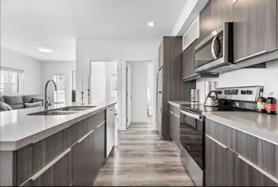 Lease Transfer_ for 5 mounth Welcome to your new home! This spacious 2-bedroom apartment offers mode...