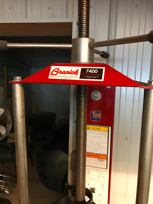 Strut Spring Compressor in Other in Kawartha Lakes - Image 3