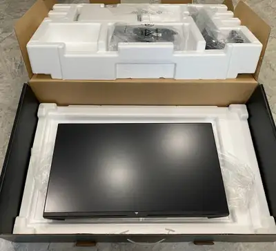 Monitor 24" 2K, View more