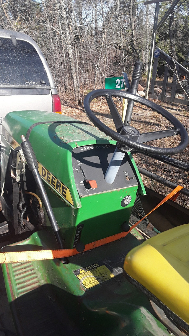 John Deere 111 riding mower with mower deck & snow blade 500obo
