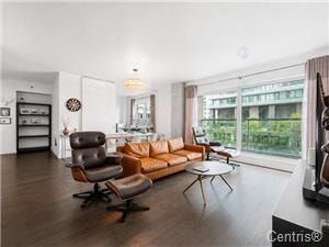 HUGE 2 Bed condo OVER 1100s.f ,2 BATH,DIRECT ACCESS METRO,MCGILL — photo 2