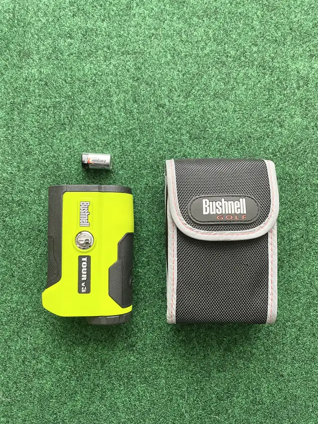 Bushnell Tour V3 Rangefinder in Golf in Ottawa - Image 4