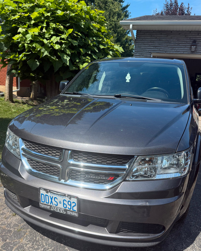 2016 dodge journey 2.4L 5 seater in Cars & Trucks in Hamilton - Image 2